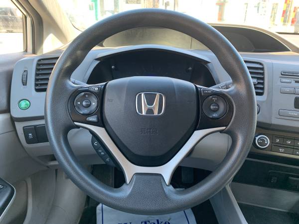 2012 Honda, dovoz Kanada — foto 9 z 12