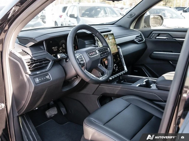 2026 GMC Acadia Elevation AWD Elevation, černá, 6 081 km, dovoz Kanada — foto 13 z 20