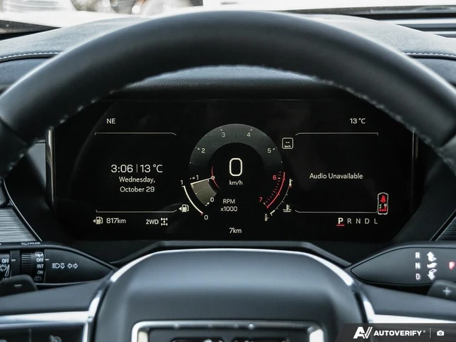 2026 GMC Acadia Elevation AWD Elevation, černá, 6 081 km, dovoz Kanada — foto 15 z 20