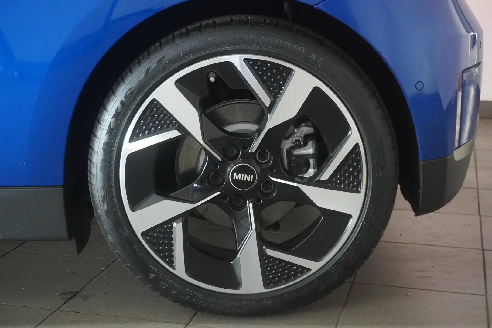 2026 MINI Cooper E, 9 900 km, Rakousko — foto 3 z 12