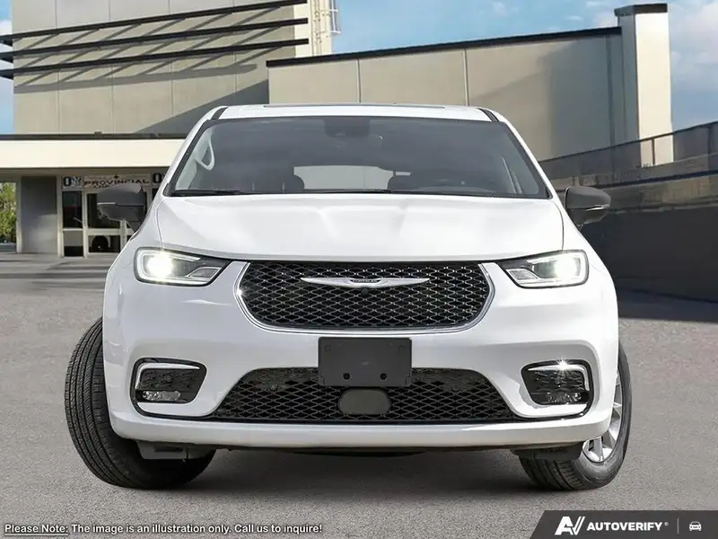 2026 Chrysler Pacifica Select AWD, bílá, 11 077 km, dovoz Kanada — foto 2 z 12