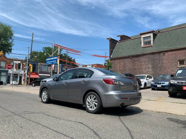 2012 Mazda, dovoz Kanada — foto 3 z 12