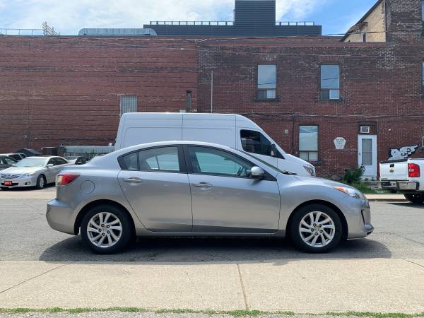 2012 Mazda, dovoz Kanada — foto 6 z 12