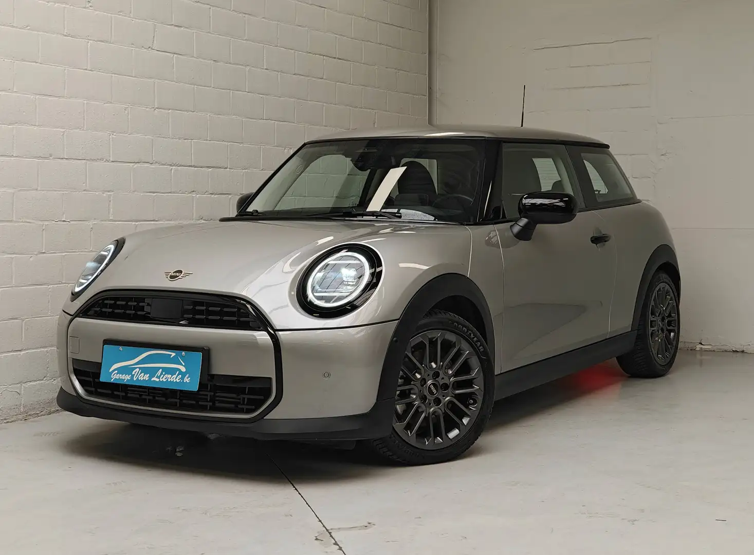 2024 MINI Cooper C, 15 552 km, Belgie — foto 1