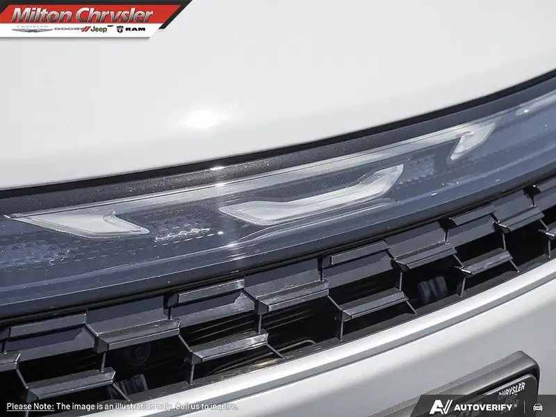 2027 Chrysler Pacifica SELECT, bílá, 10 km, dovoz Kanada — foto 9 z 12