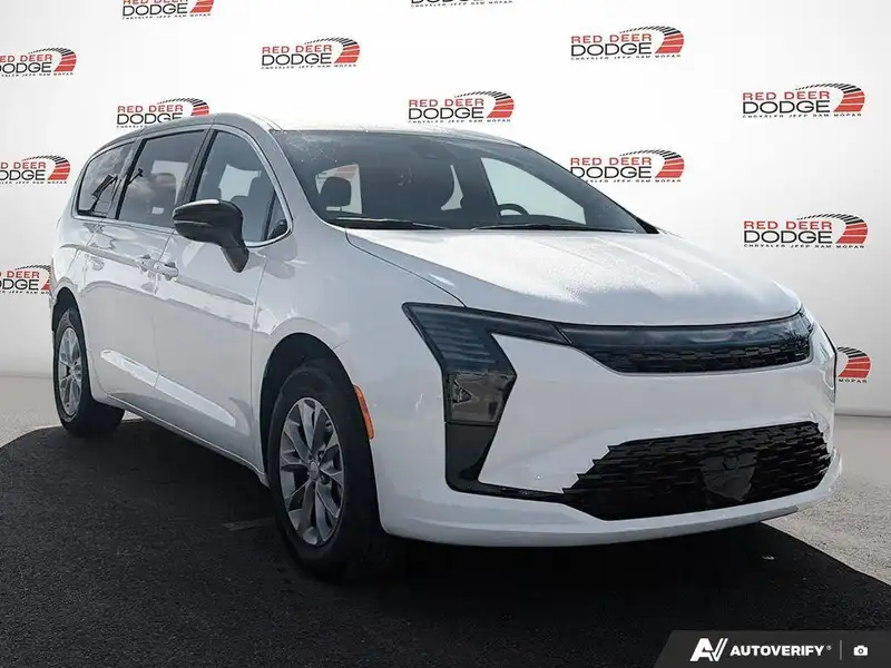 2027 Chrysler Pacifica Select, bílá, 17 km, dovoz Kanada — foto 7 z 12