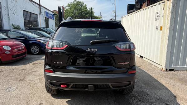 2020 Jeep, dovoz Kanada — foto 5 z 12