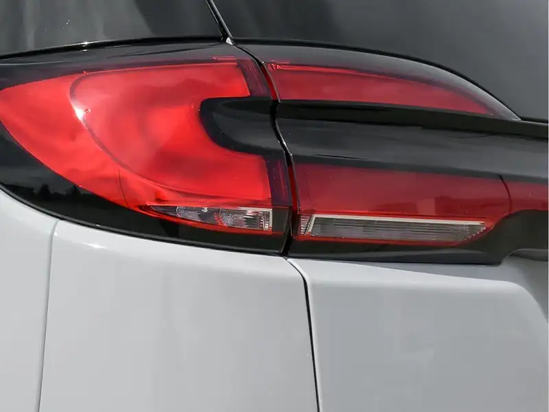 2026 Chrysler Pacifica, bílá, 93 km, dovoz Kanada — foto 11 z 12