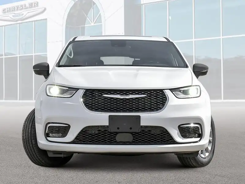 2026 Chrysler Pacifica, bílá, 93 km, dovoz Kanada — foto 2 z 12