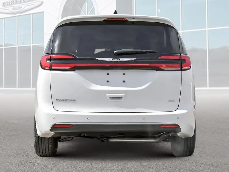 2026 Chrysler Pacifica, bílá, 93 km, dovoz Kanada — foto 5 z 12