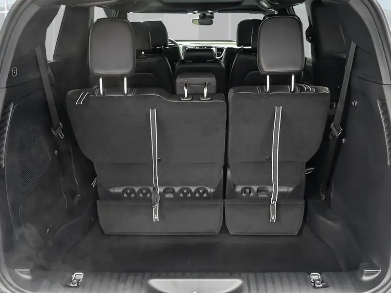 2026 Chrysler Pacifica, bílá, 93 km, dovoz Kanada — foto 7 z 12
