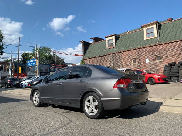2011 Honda, dovoz Kanada — foto 3 z 12