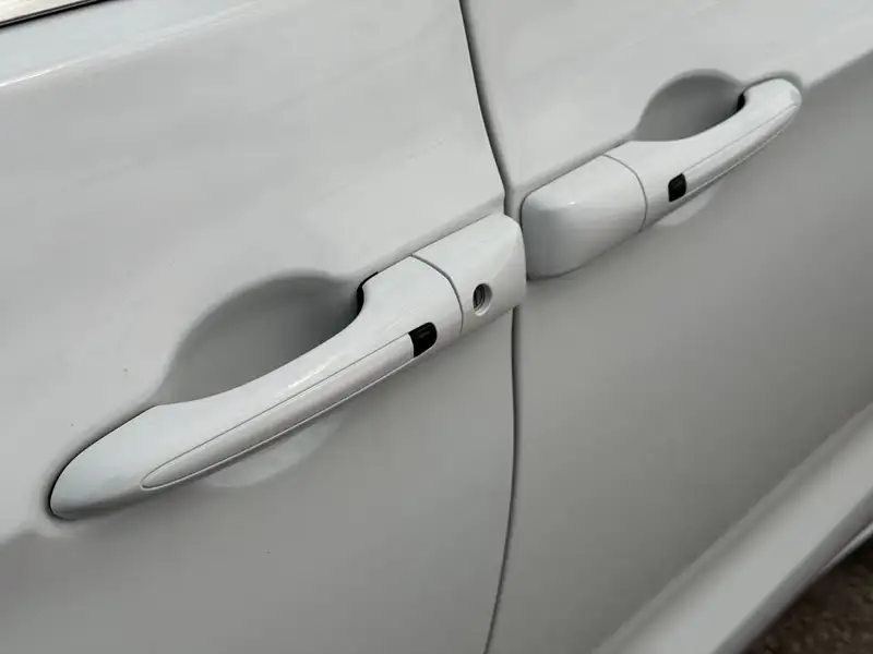2027 Chrysler Pacifica Select, bílá, 10 km, dovoz Kanada — foto 3 z 12