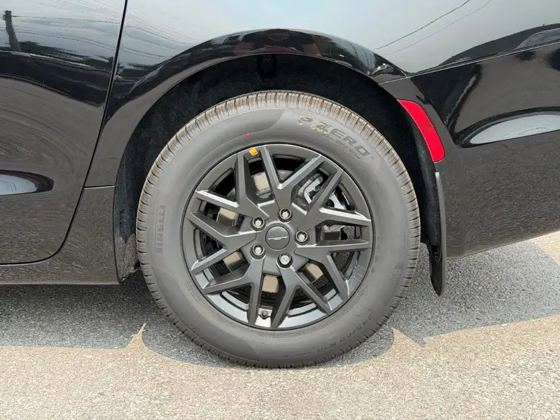 2027 Chrysler Pacifica Select, černá, 13 km, dovoz Kanada — foto 5 z 12
