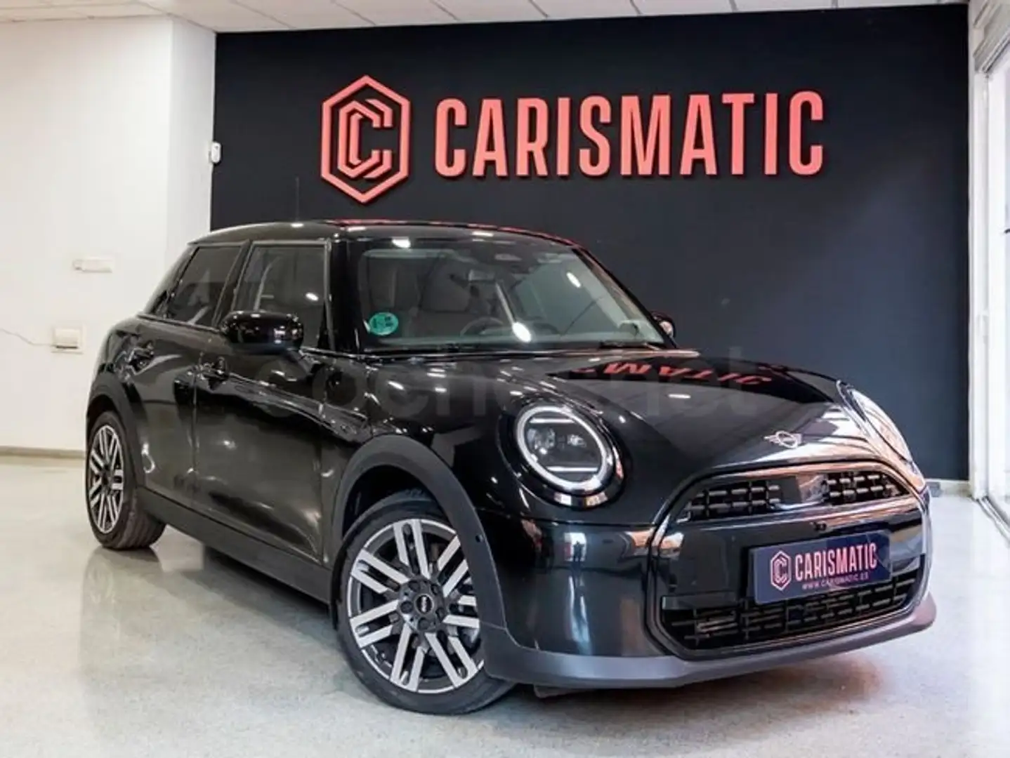 2025 MINI Cooper, 29 000 km, Španělsko — foto 1