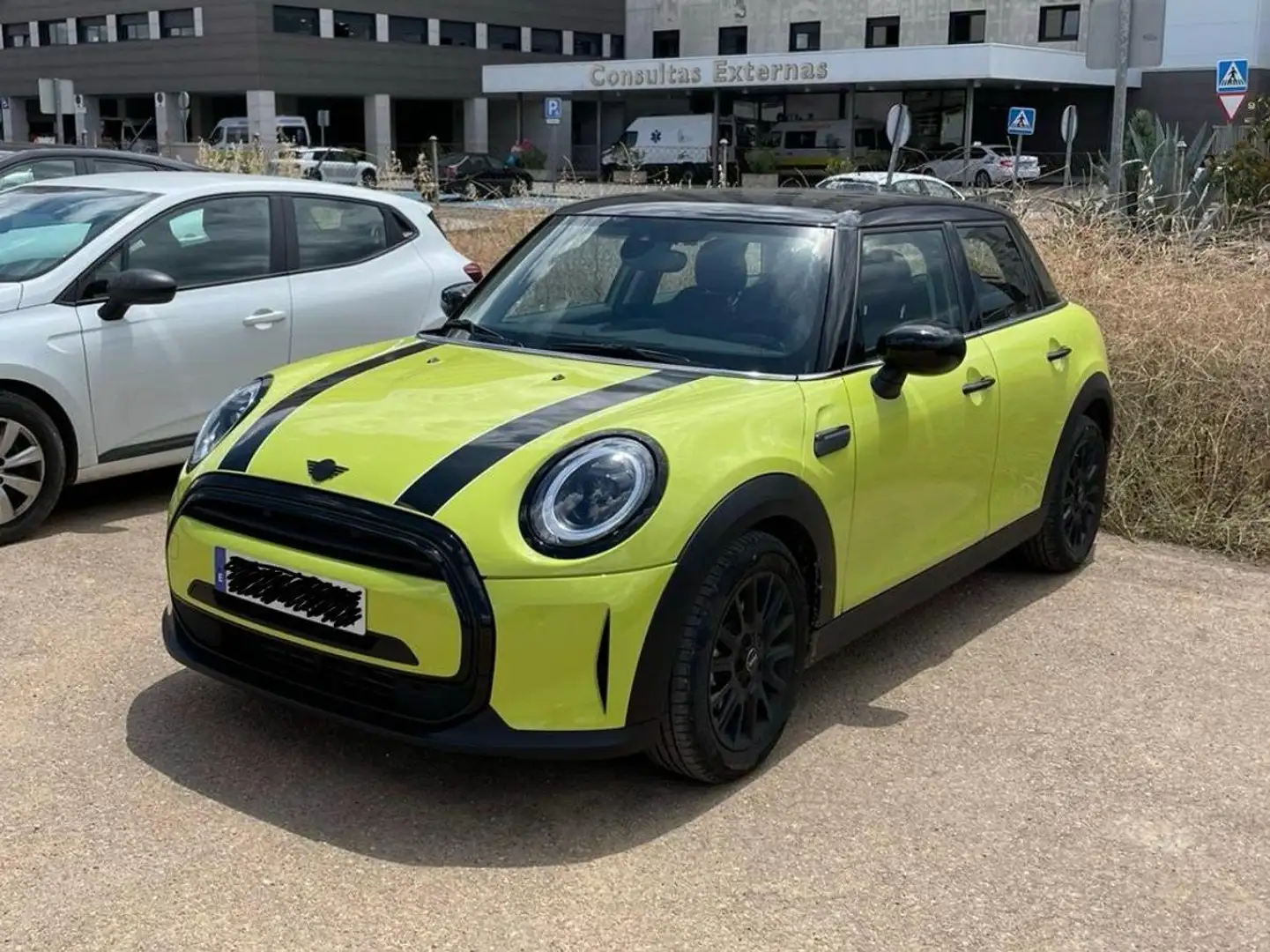 2023 MINI Cooper, 65 250 km, Španělsko — foto 1