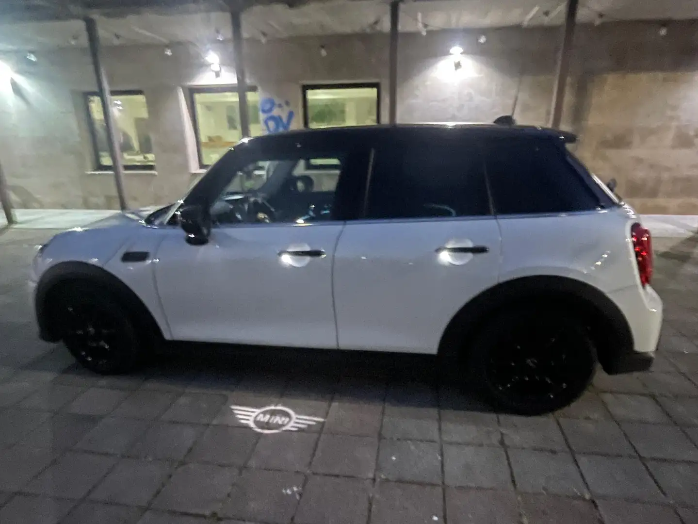 2024 MINI Cooper, 28 000 km, Španělsko — foto 1