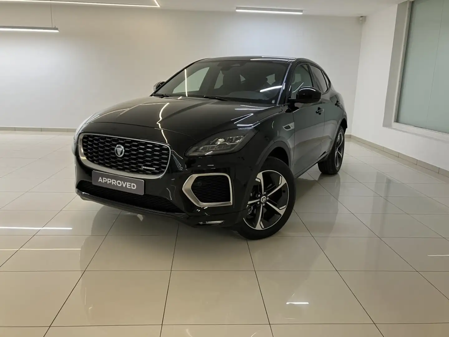2024 Jaguar E-Pace, 27 015 km, Španělsko — foto 1
