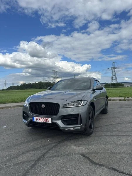 2019 Jaguar E-Pace, Litva — foto 1