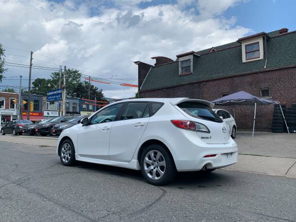 2013 Mazda, dovoz Kanada — foto 3 z 12