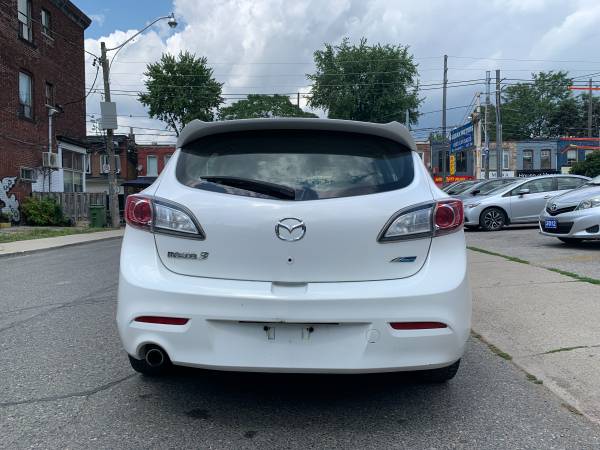 2013 Mazda, dovoz Kanada — foto 4 z 12