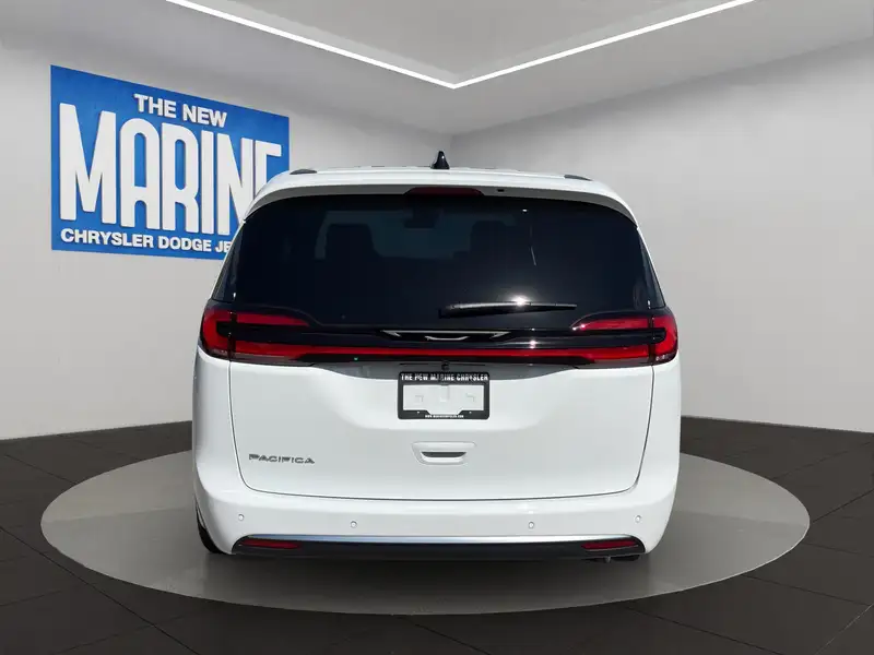 2027 Chrysler Pacifica Select, bílá, 13 km, dovoz Kanada — foto 4 z 12