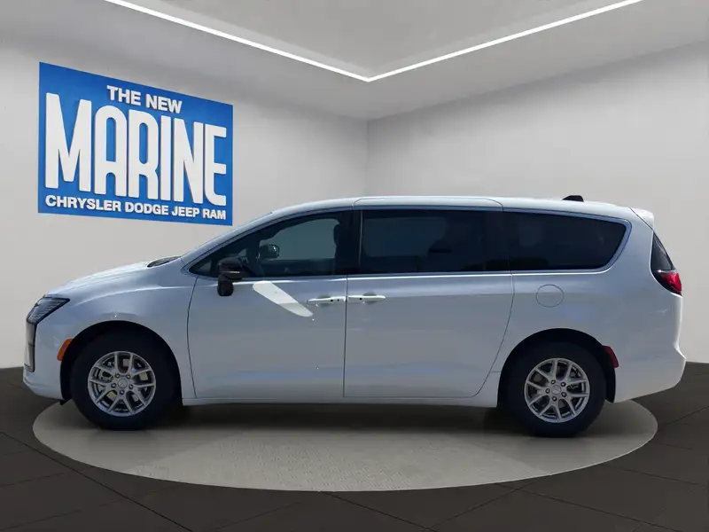2027 Chrysler Pacifica Select, bílá, 13 km, dovoz Kanada — foto 6 z 12