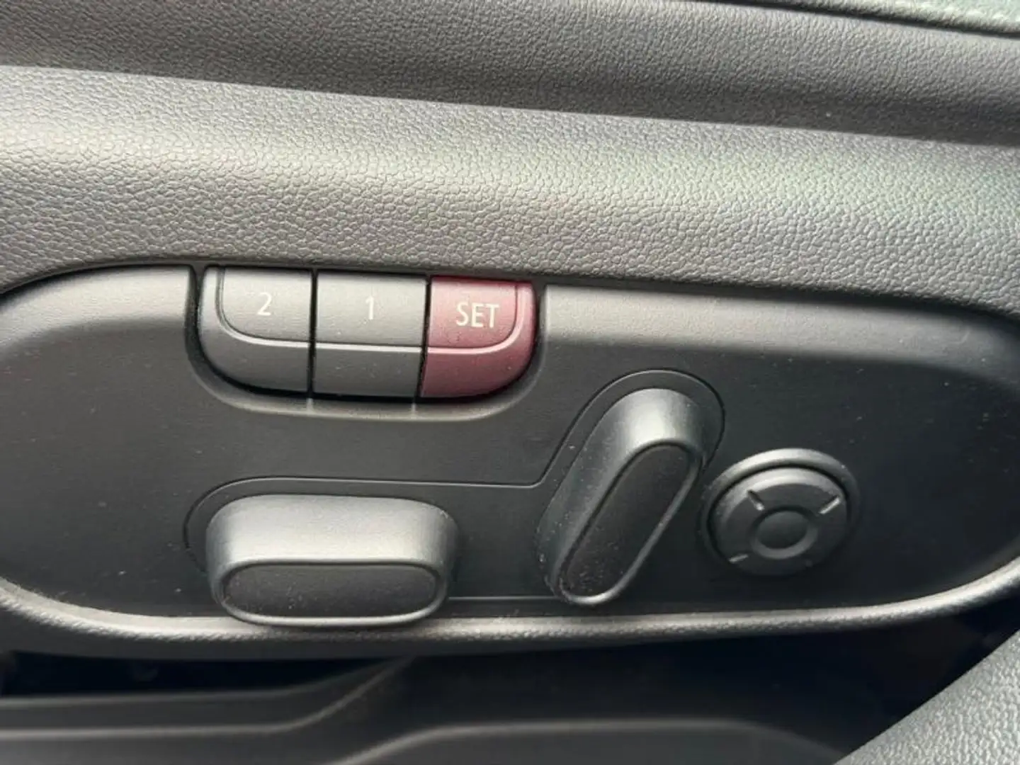 2023 MINI Cooper E, 27 072 km, Francie — foto 12 z 12