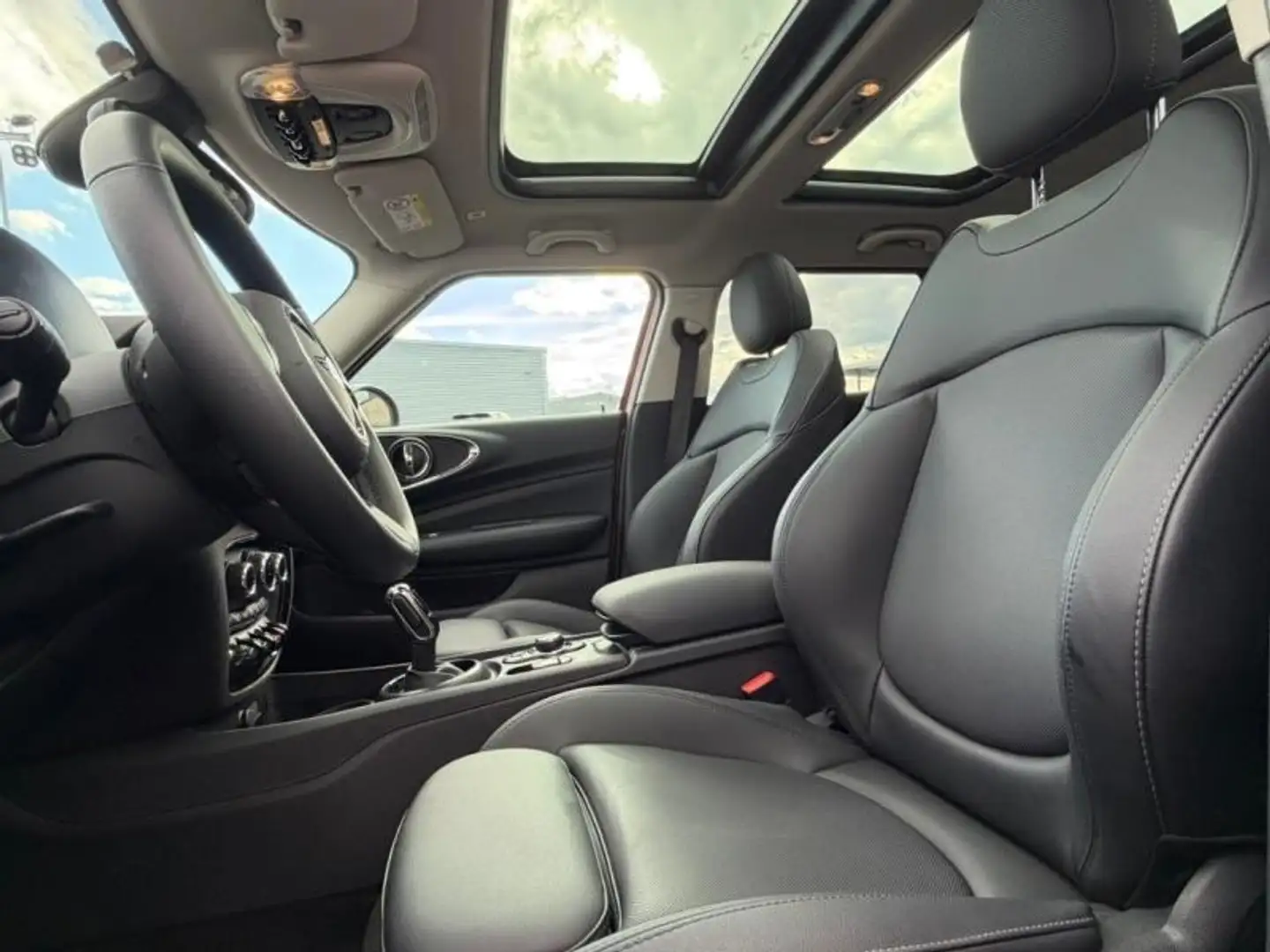 2023 MINI Cooper E, 27 072 km, Francie — foto 8 z 12