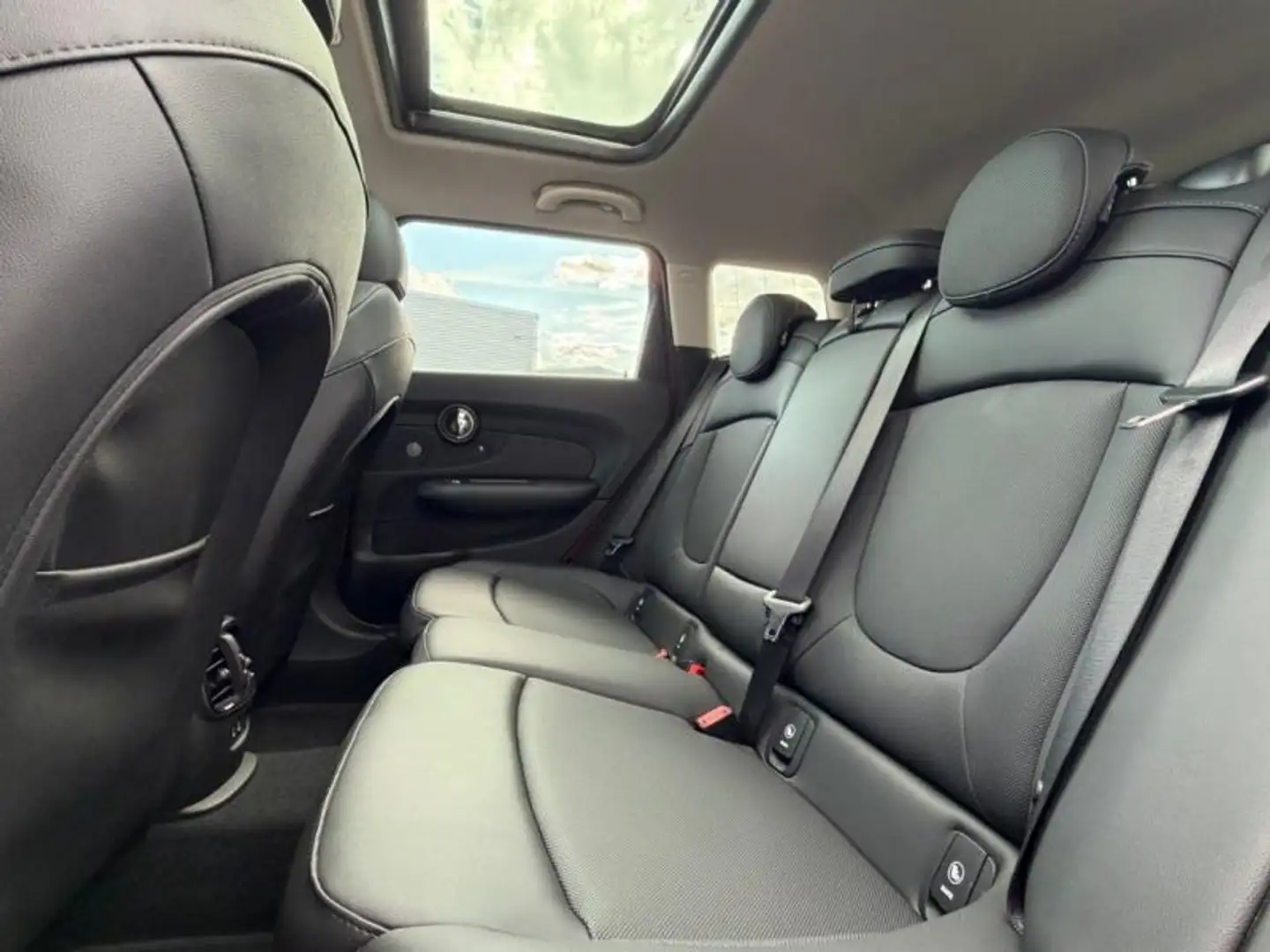2023 MINI Cooper E, 27 072 km, Francie — foto 9 z 12