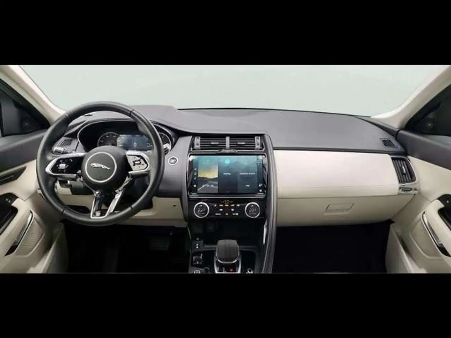 2023 Jaguar E-Pace, 74 021 km, Francie — foto 8 z 12