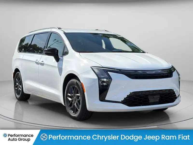 2027 Chrysler Pacifica Select, bílá, dovoz Kanada — foto 3 z 12