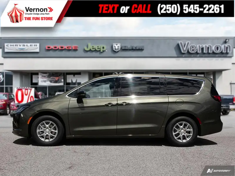 2027 Chrysler Pacifica Select, zelená, 22 km, dovoz Kanada — foto 3 z 12