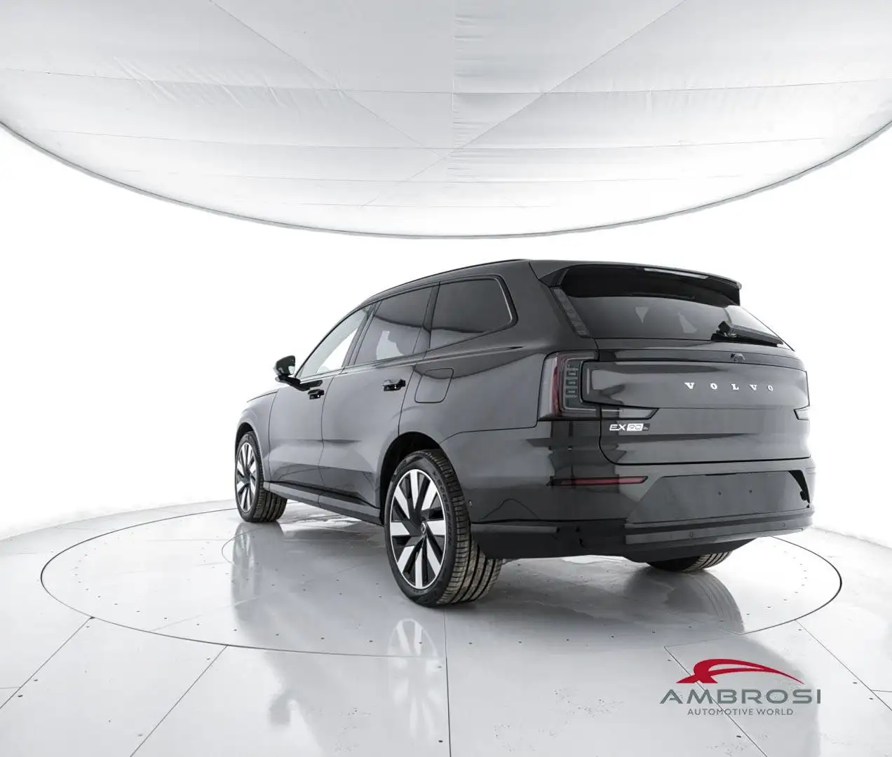 2026 Volvo EX90, Itálie — foto 4 z 12