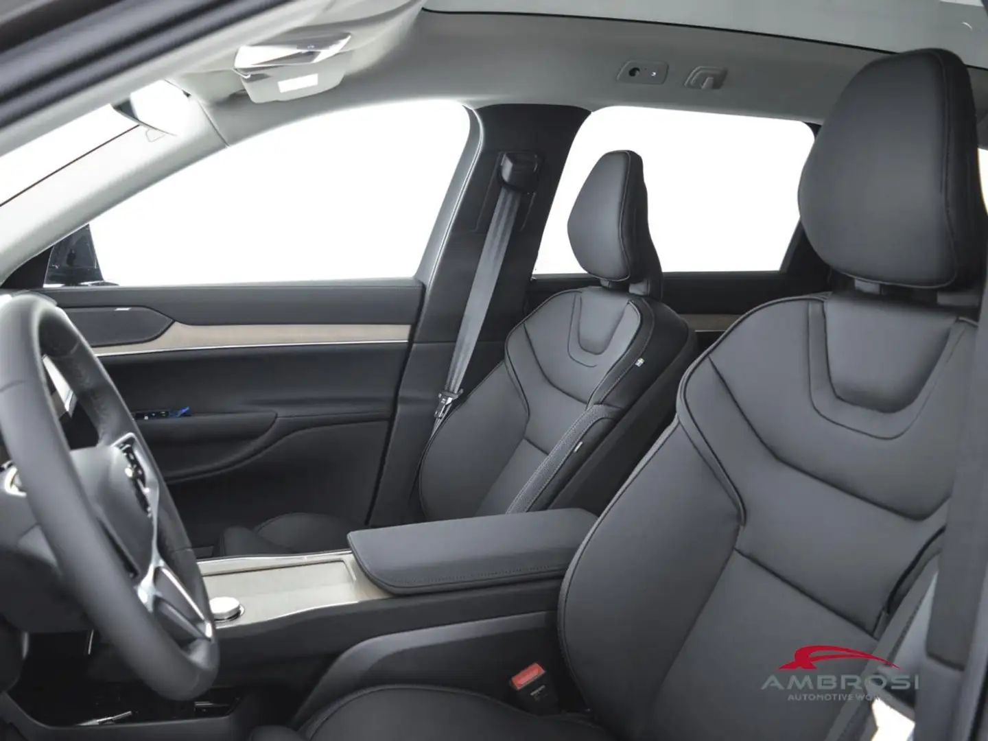 2026 Volvo EX90, Itálie — foto 9 z 12