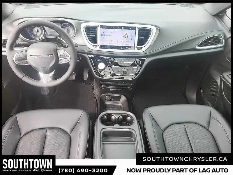 2027 Chrysler Pacifica SELECT AWD, bílá, 0 km, dovoz Kanada — foto 9 z 12