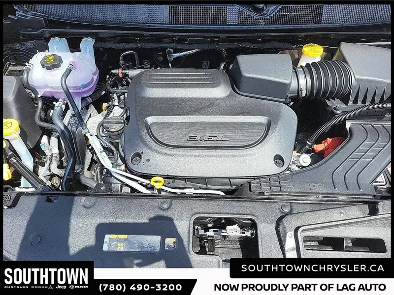 2027 Chrysler Pacifica SELECT AWD, černá, 0 km, dovoz Kanada — foto 8 z 12