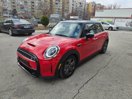 2024 MINI, 11 000 km, Bulharsko — foto 1