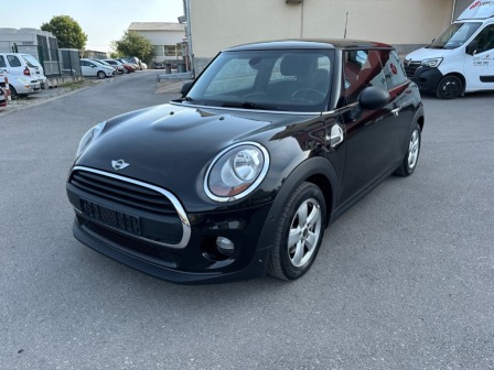 2018 MINI, 120 000 km, Bulharsko — foto 1