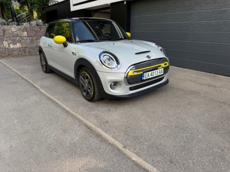 2020 MINI, 38 800 km, Bulharsko — foto 1