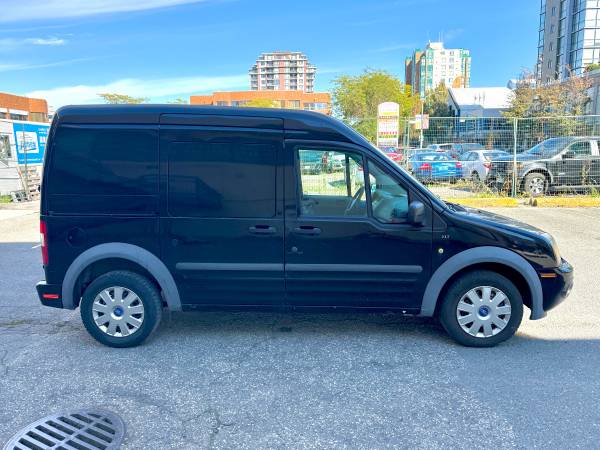 2013 Ford, dovoz Kanada — foto 7 z 12