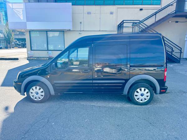 2013 Ford, dovoz Kanada — foto 8 z 12