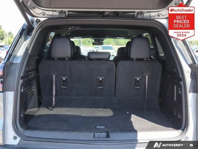 2025 GMC Acadia Elevation, šedá, 45 179 km, dovoz Kanada — foto 14 z 20