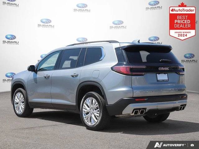 2025 GMC Acadia Elevation, šedá, 45 179 km, dovoz Kanada — foto 3 z 20