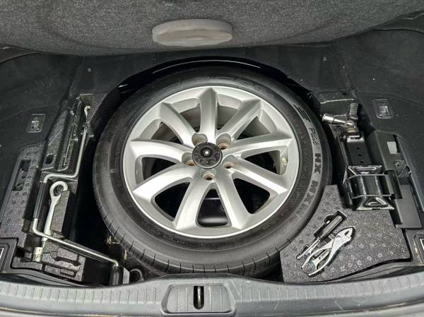 2008 Lexus, dovoz Kanada — foto 6 z 6