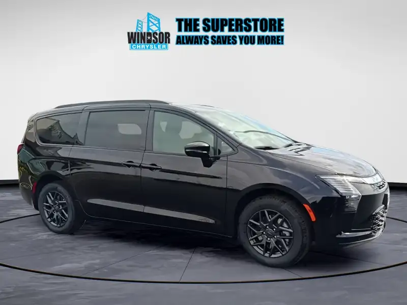 2027 Chrysler Pacifica Select AWD, černá, 7 km, dovoz Kanada — foto 2 z 12