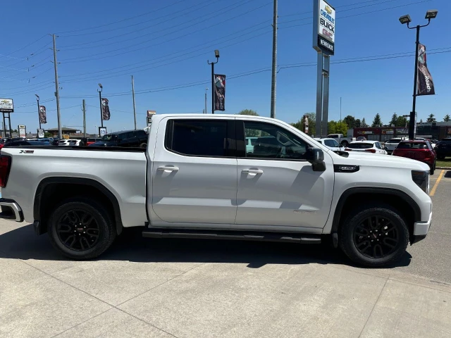 2026 GMC Sierra 1500 Elevation, bílá, 402 km, dovoz Kanada — foto 4 z 5