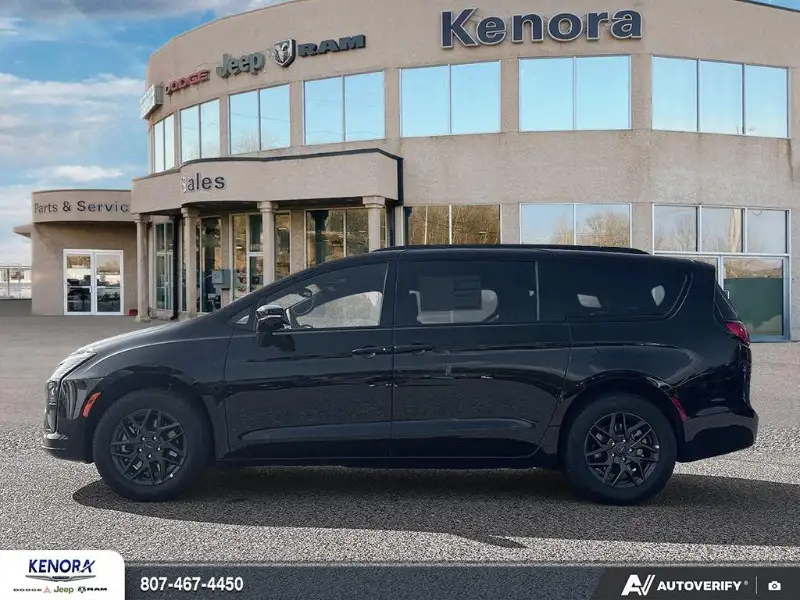 2027 Chrysler Pacifica SELECT, černá, 23 km, dovoz Kanada — foto 3 z 12