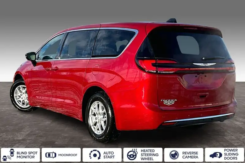 2026 Chrysler Pacifica Select, červená, 0 km, dovoz Kanada — foto 3 z 12