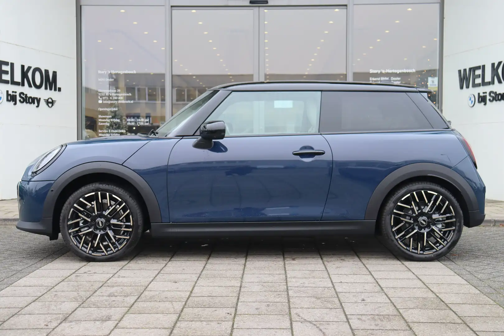 2026 MINI Cooper C, 1 km, Nizozemsko — foto 5 z 12